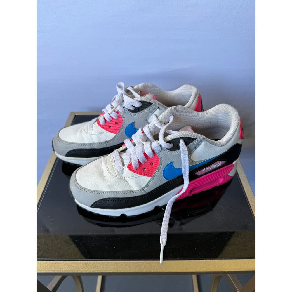 Nike Air Max 90 in White Pink & Blue- Size 5.5Y - Picture 2 of 6